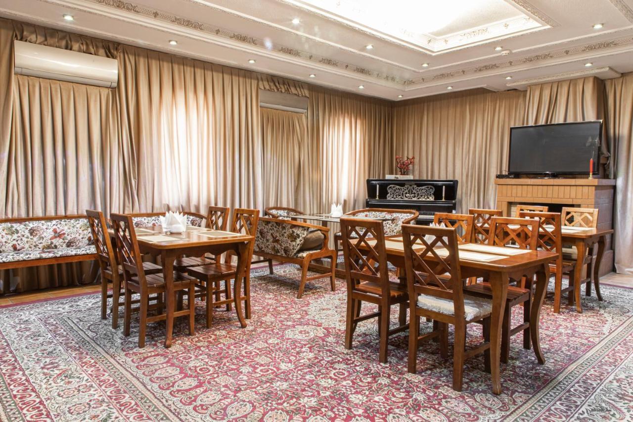 Nur M Hotel Tashkent Exterior photo