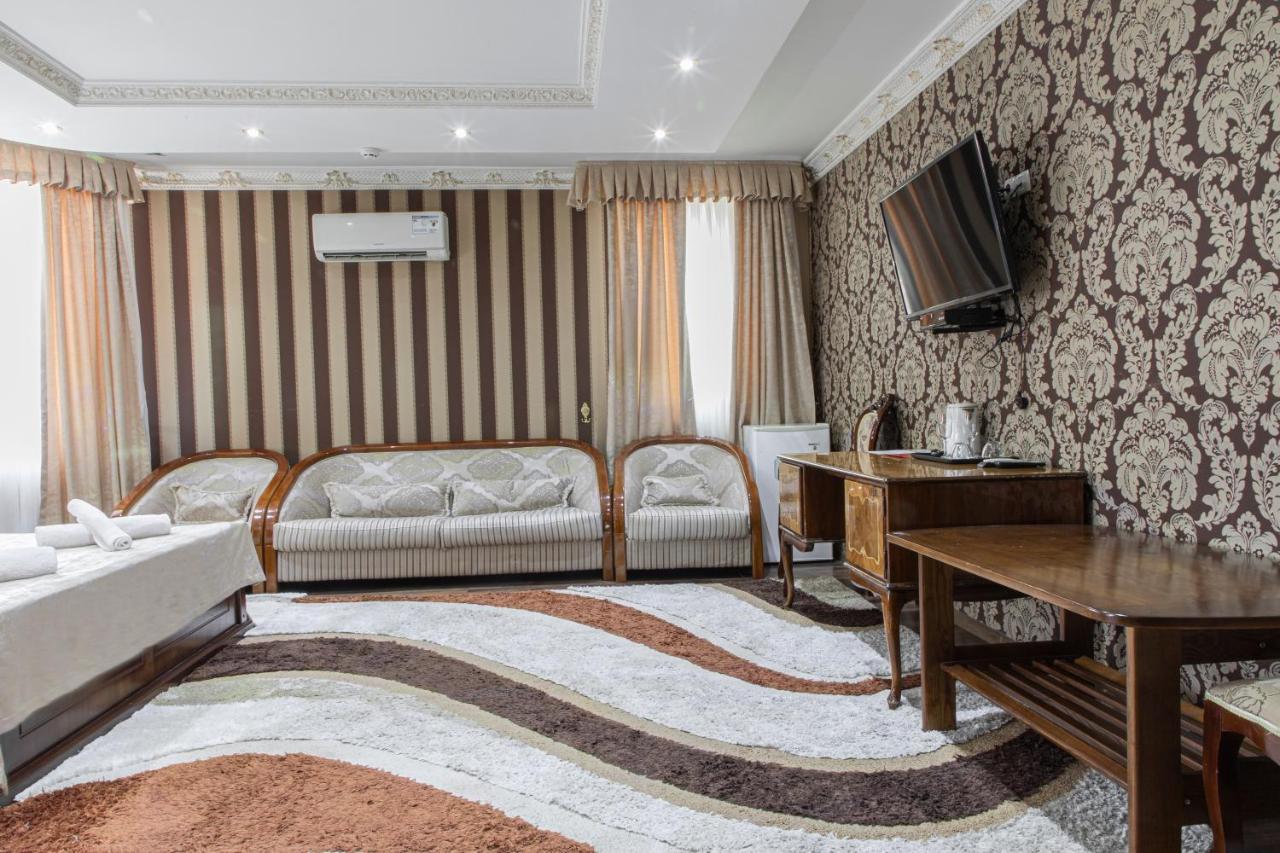 Nur M Hotel Tashkent Exterior photo